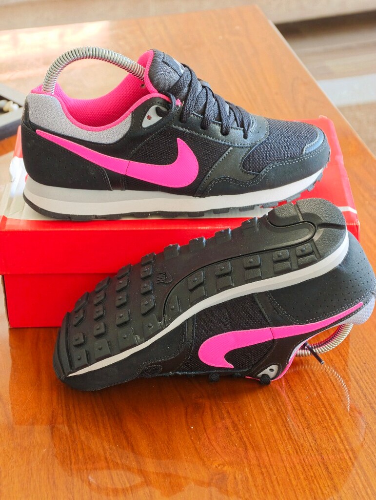 Nike MD Runner orjinal sıfır kutulu üründür - 4