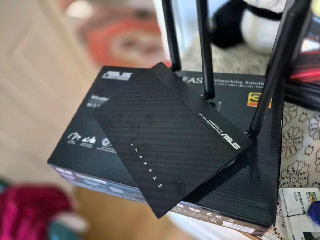 Asus AC750 ADSL/VDSL MODEM ROUTER - 4