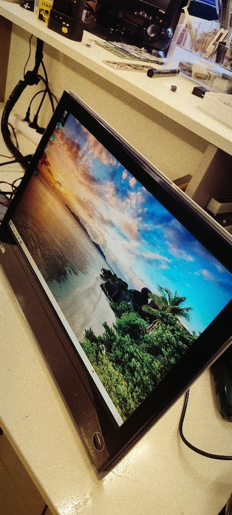 Asus 20" Monitör 1600x900 - 6