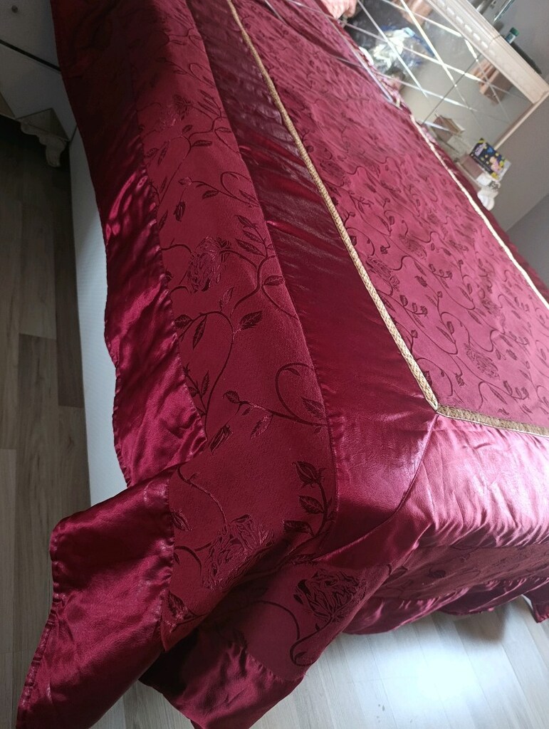 bordo yatak örtüsü - 2