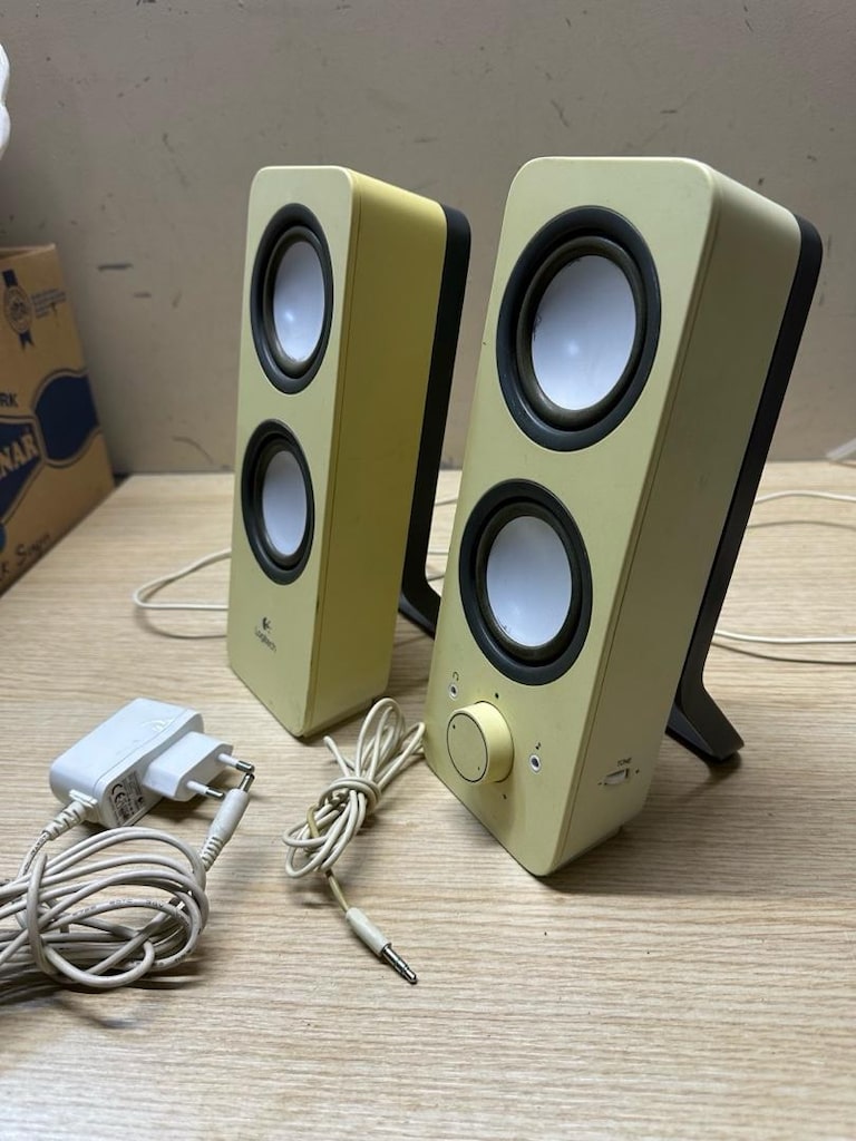LOGİTECH Z200 AKTİF 1+1 PC TELEFON CD ÇALAR VS. 3,5mm. jacklı 10 watt - 4
