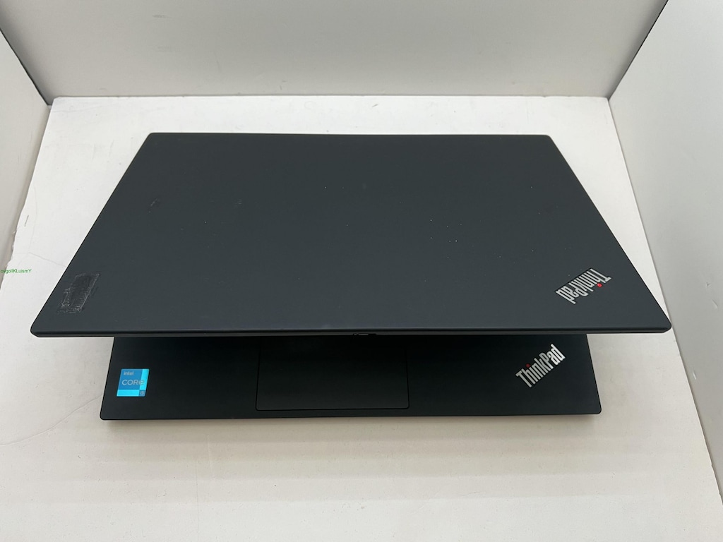 THİNKPAD T14 İ5 11. NESİL 16 GB RAM 256 M2SSD - 8