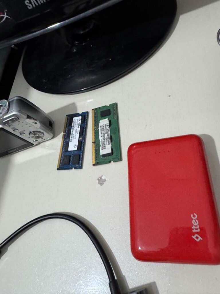Toplu satılık monitör 2adet ram kulaklık Powerbank vga hdmı dönüştürüc - 3