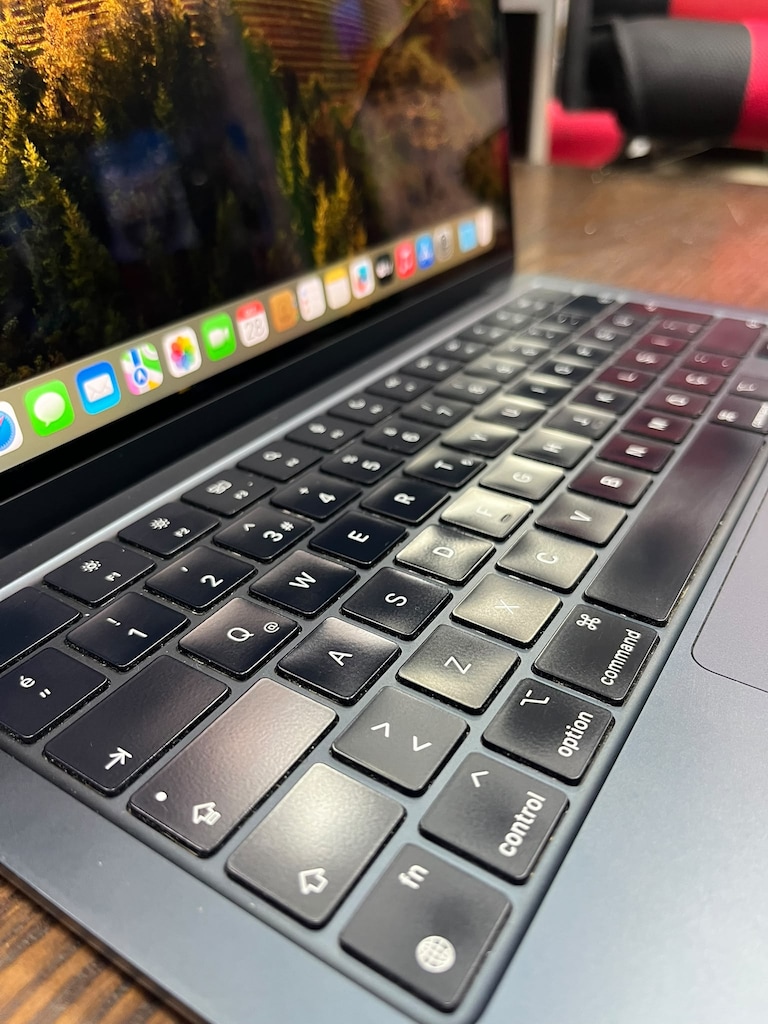 MACBOOK AİR M2 13.6 INC 8 GB RAM 512 GB SSD MAĞAZADAN - 3