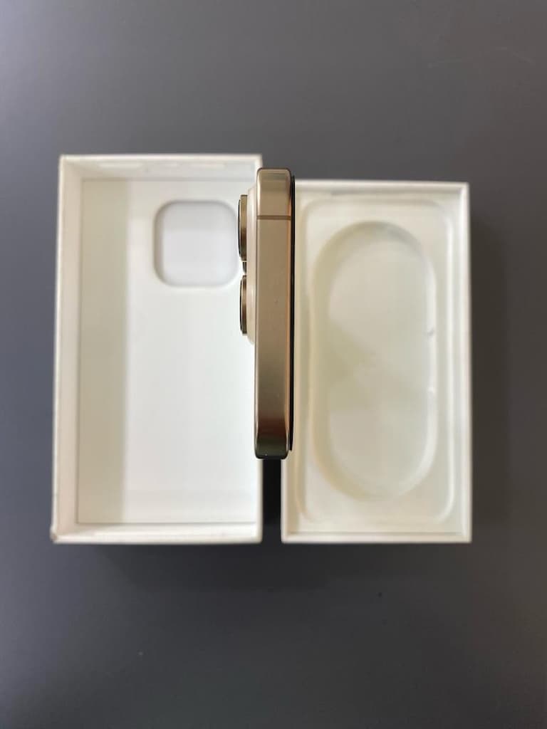 IPhone 16 Pro Çöl - 3