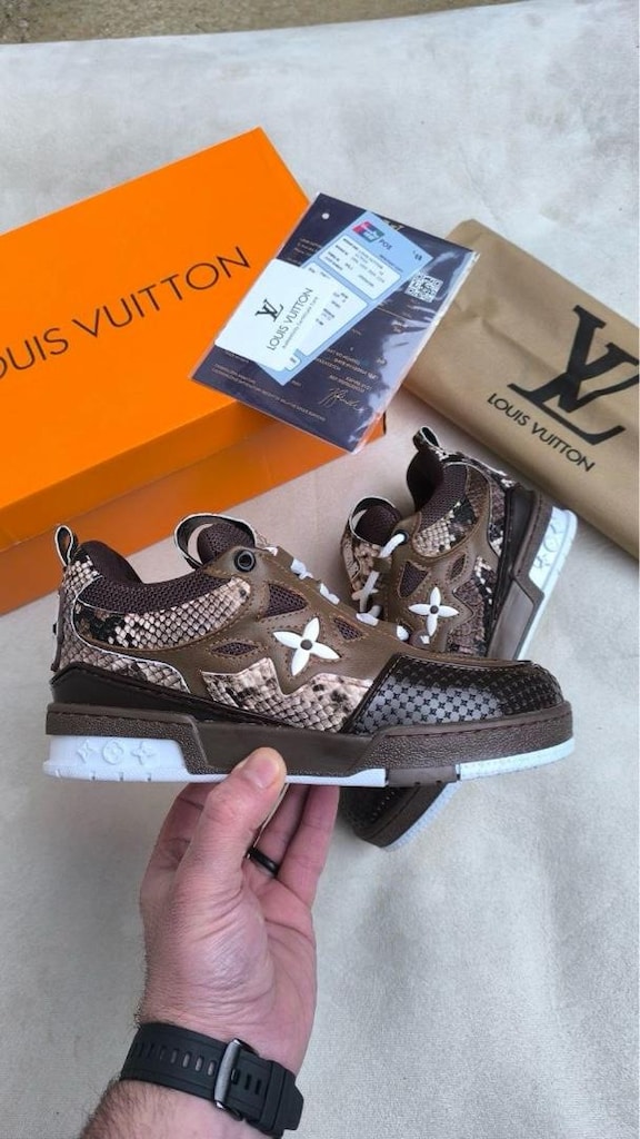 ‼‼LOUIS VUITTON SKATE SNEAKER – BROWN UNISEX - 9