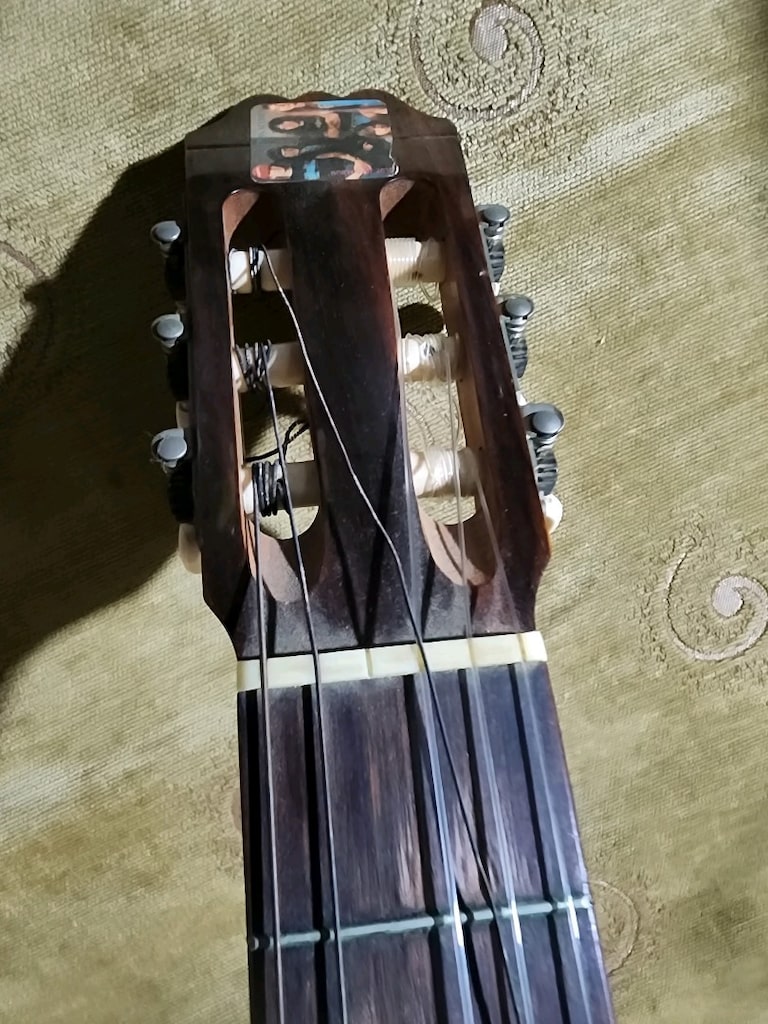 Aria AC-8 Concert Series Classic Guitar - 8