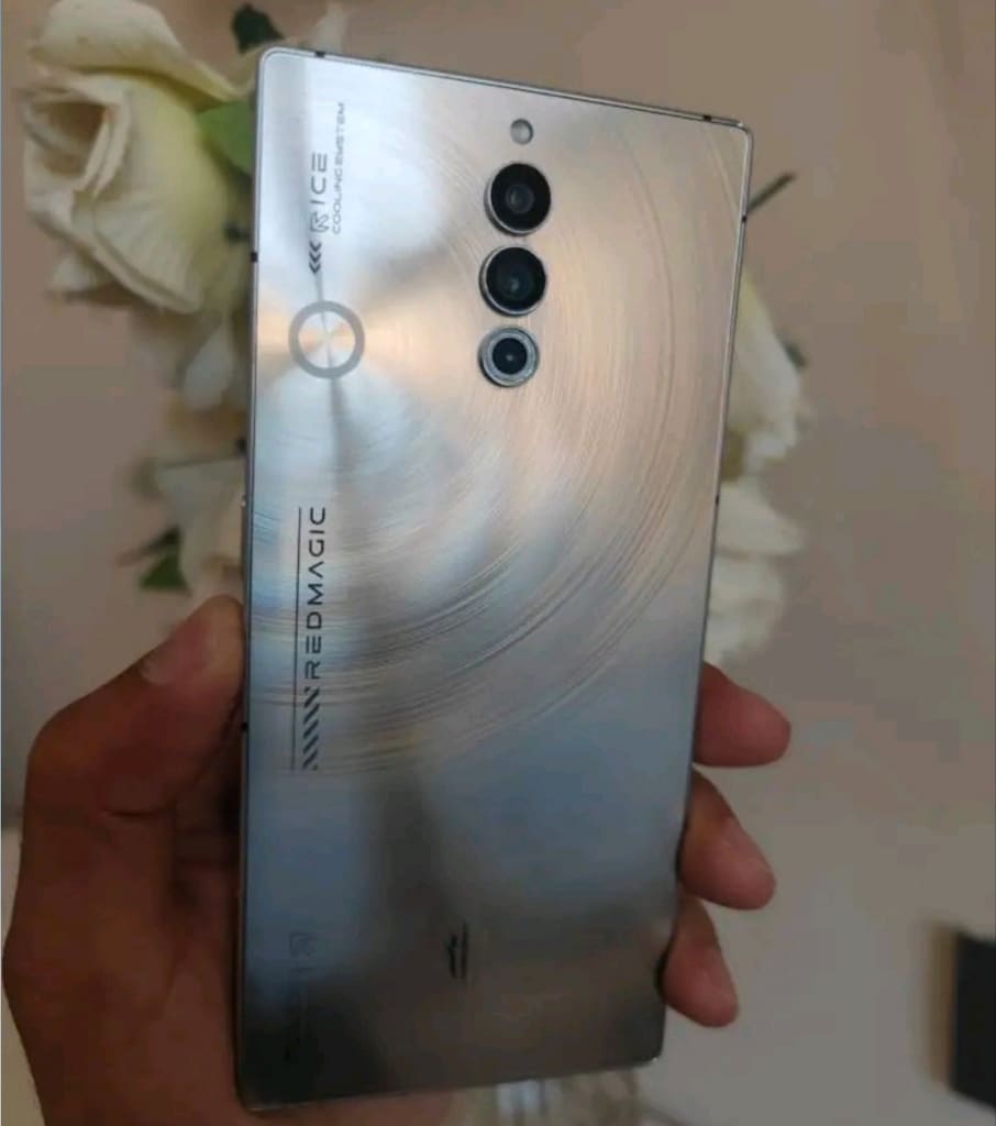 REDMAGİC 8S PRO 512GB HAFIZA 16+12 GB RAM AMİRAL GEMİSİ OYUNCU TELEFON - 5