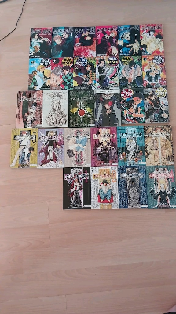 28 adet manga pazarlık var(death note, jujutsu kaisen,demon slayer)