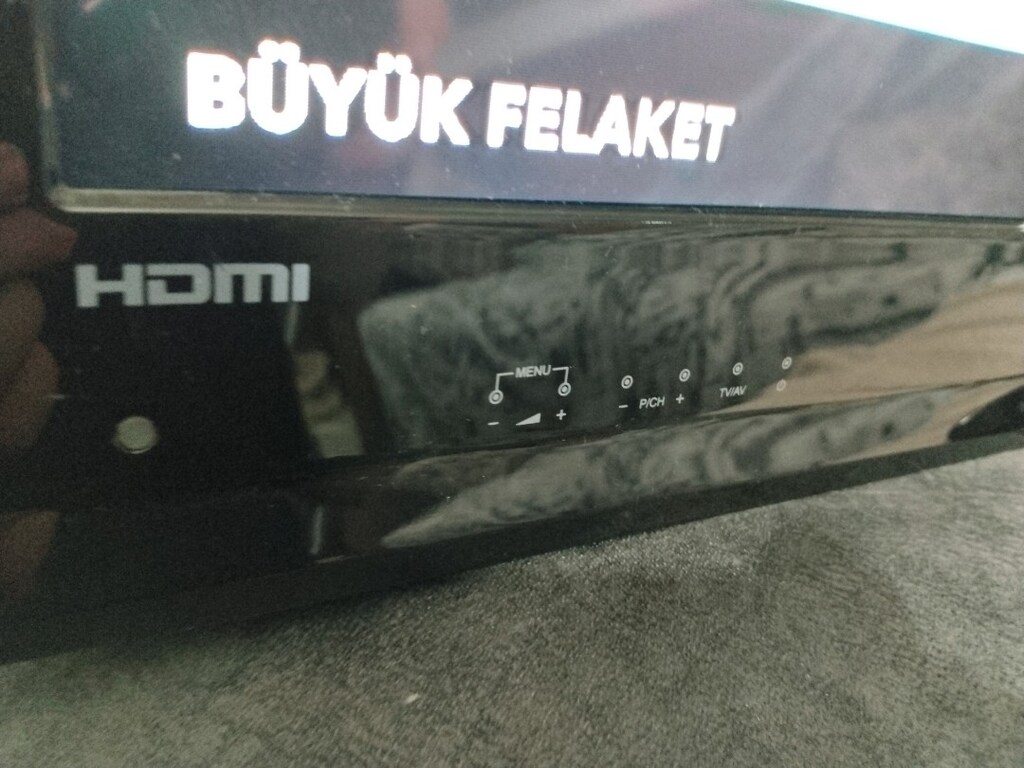 TEMİZ SEG MARKA 32 İNÇ 80 EKRAN LED TELEVİZYON DUVAR ASKI APARATİ VAR - 4