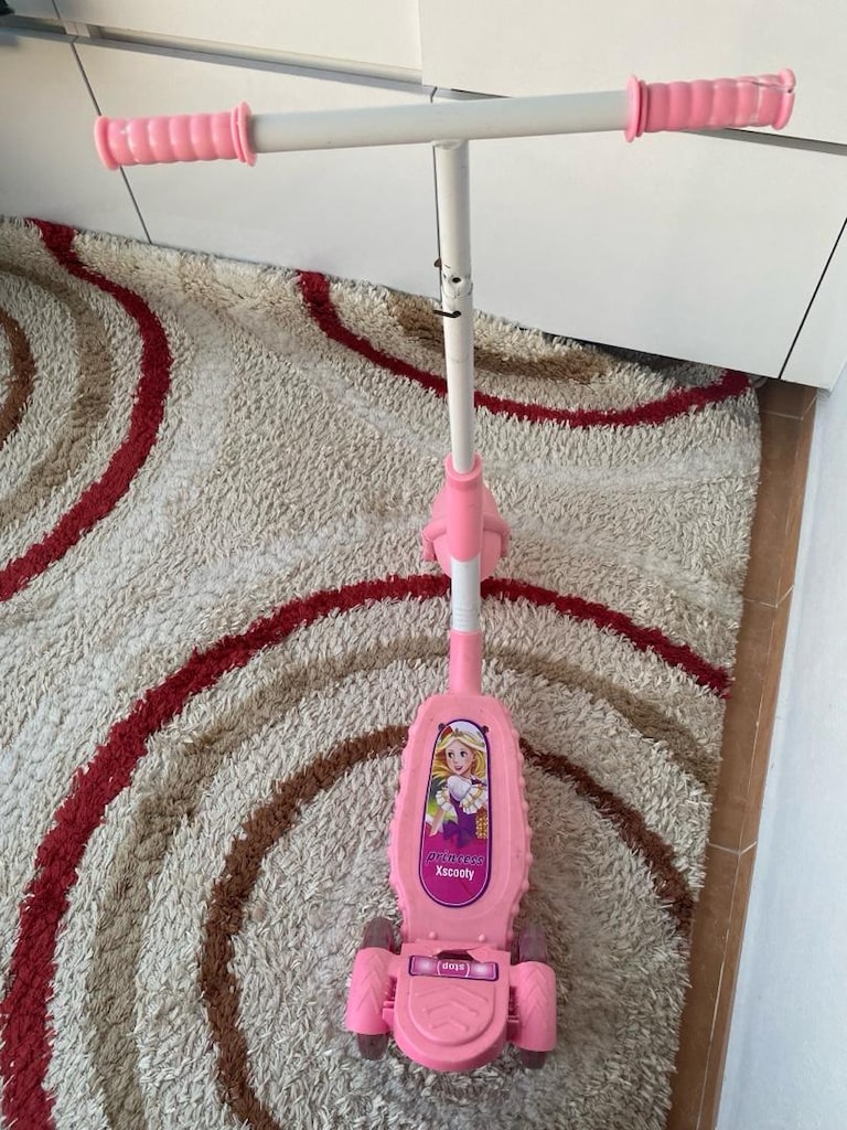 Pembe scooter - 5