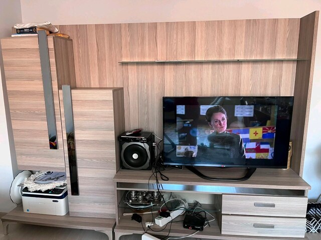 TV ünitesi