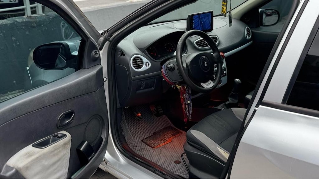 2011 CLİO GRANDTOUR 1.5 DCİ DİZEL – AİLE ARACI - 9