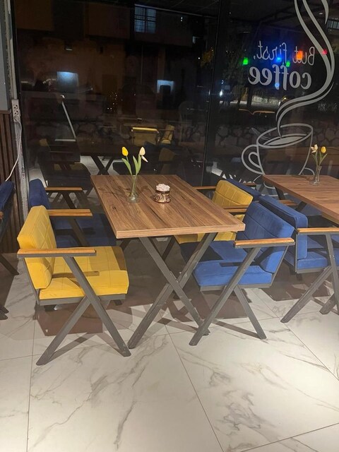 Neredeyse bedavaya masa sandalye