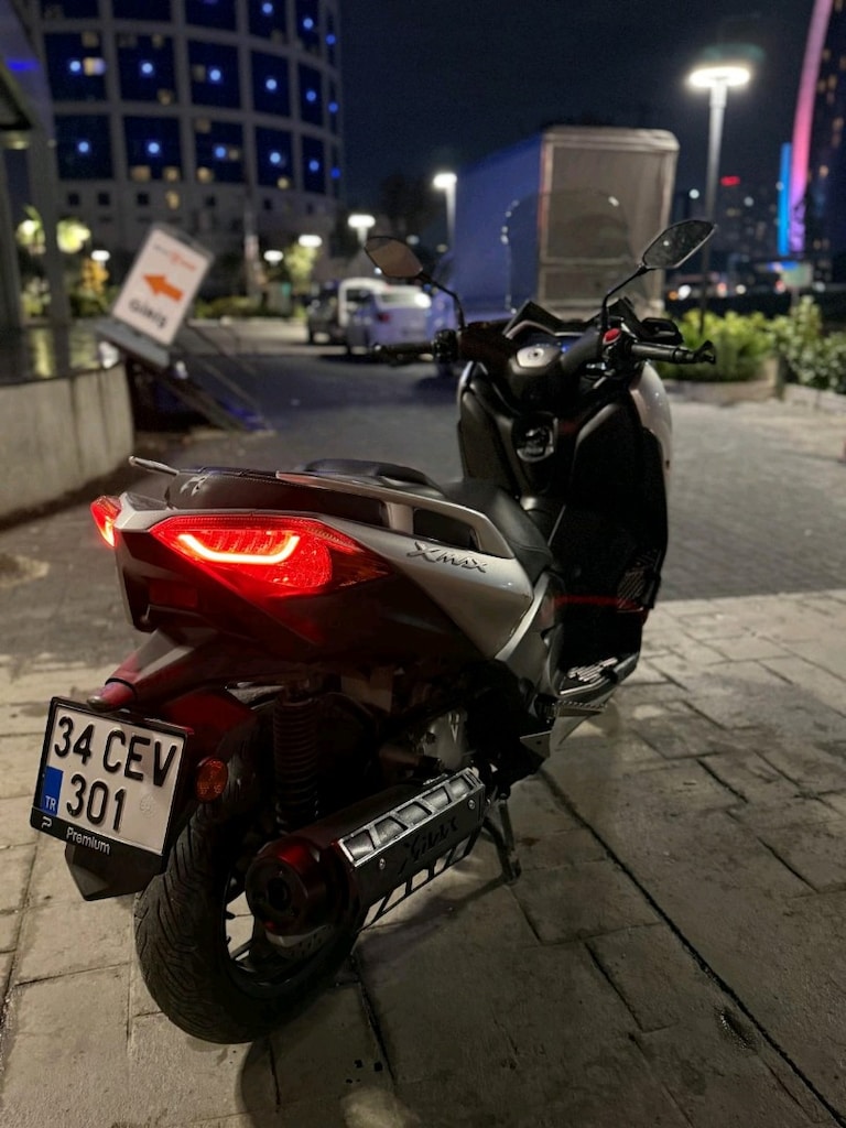 X MAX 125 ABS - 2