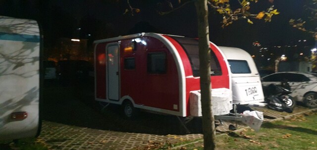 4 ĶİŞİLİK MONOBLOK FULL+FUL Ruhsat gerektirmeyen 750 kg altı KARAVAN