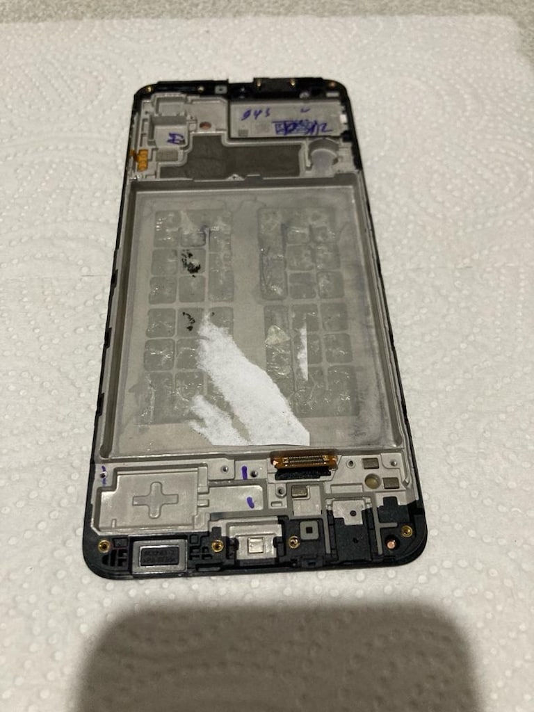 Samsung M32 Ekran - 2