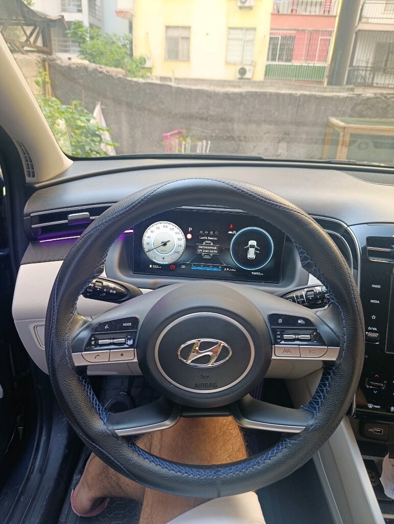 Hyundai tucson - 2