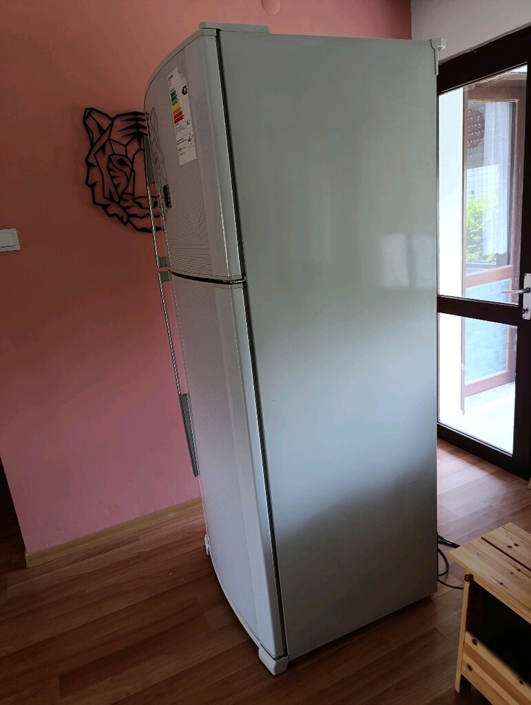 BUZDOLABI SHARP MARKA 577 LİTRE TEMİZ - 2