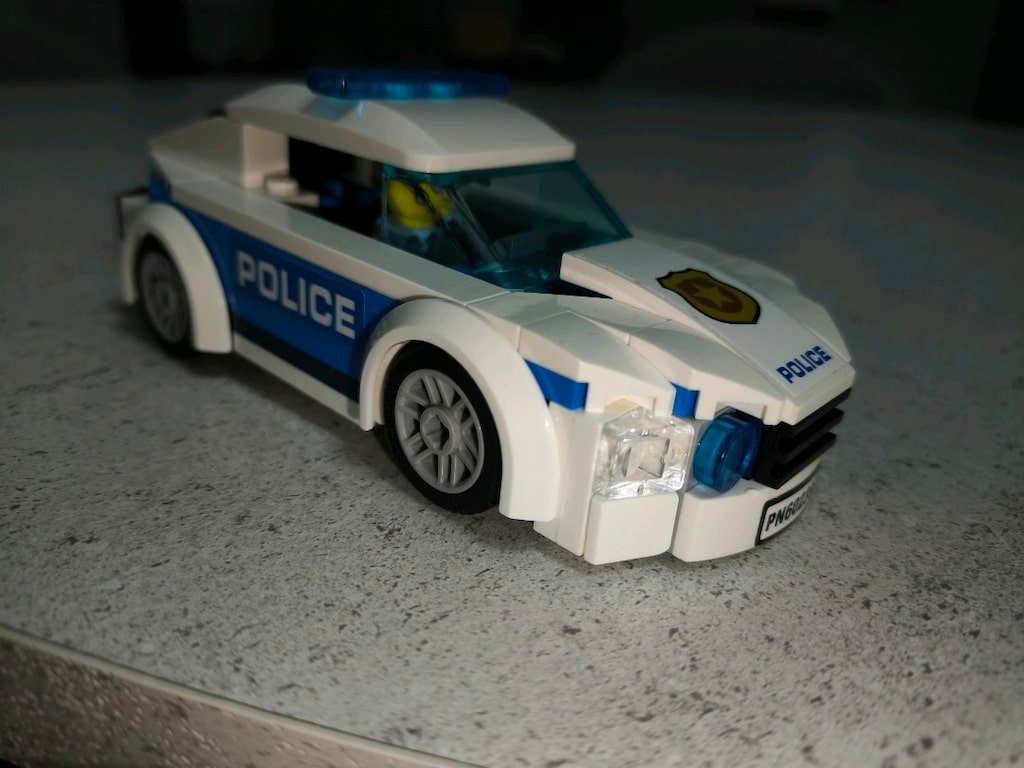 LEGO Polis Arabası - 4