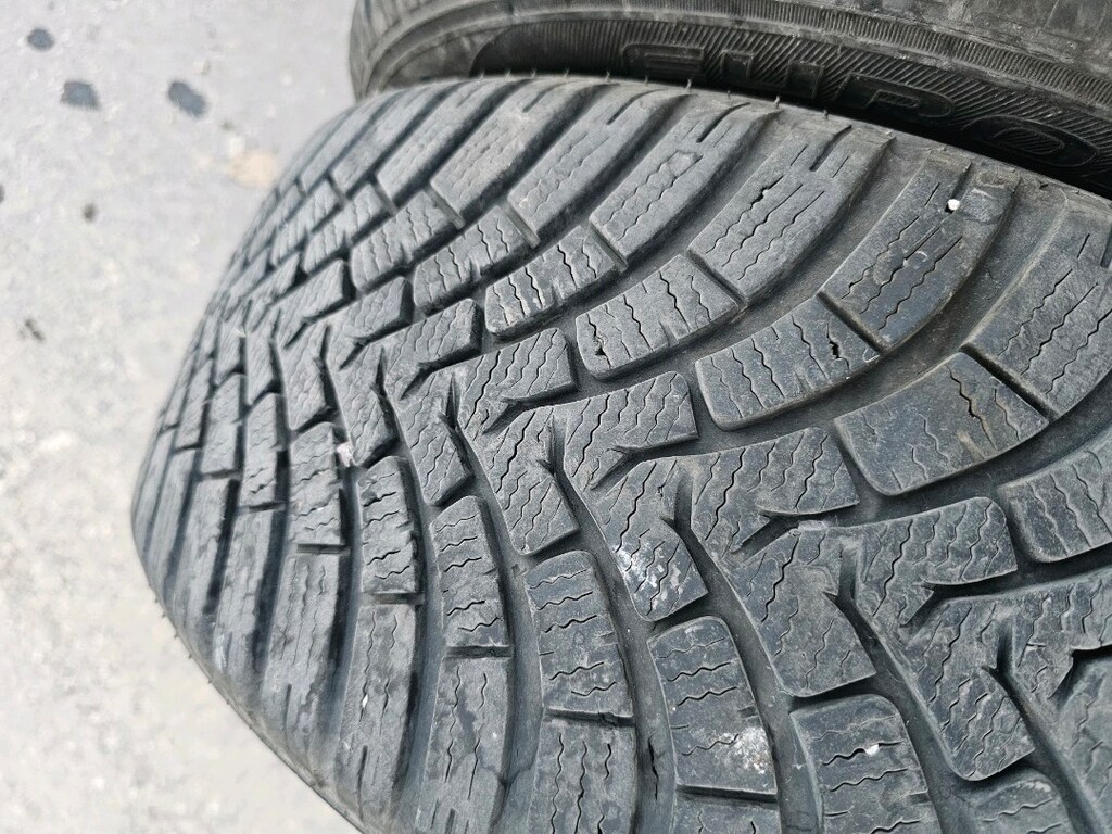 Falken 4 Adet Kış Lastiği 205/55R16 - 2