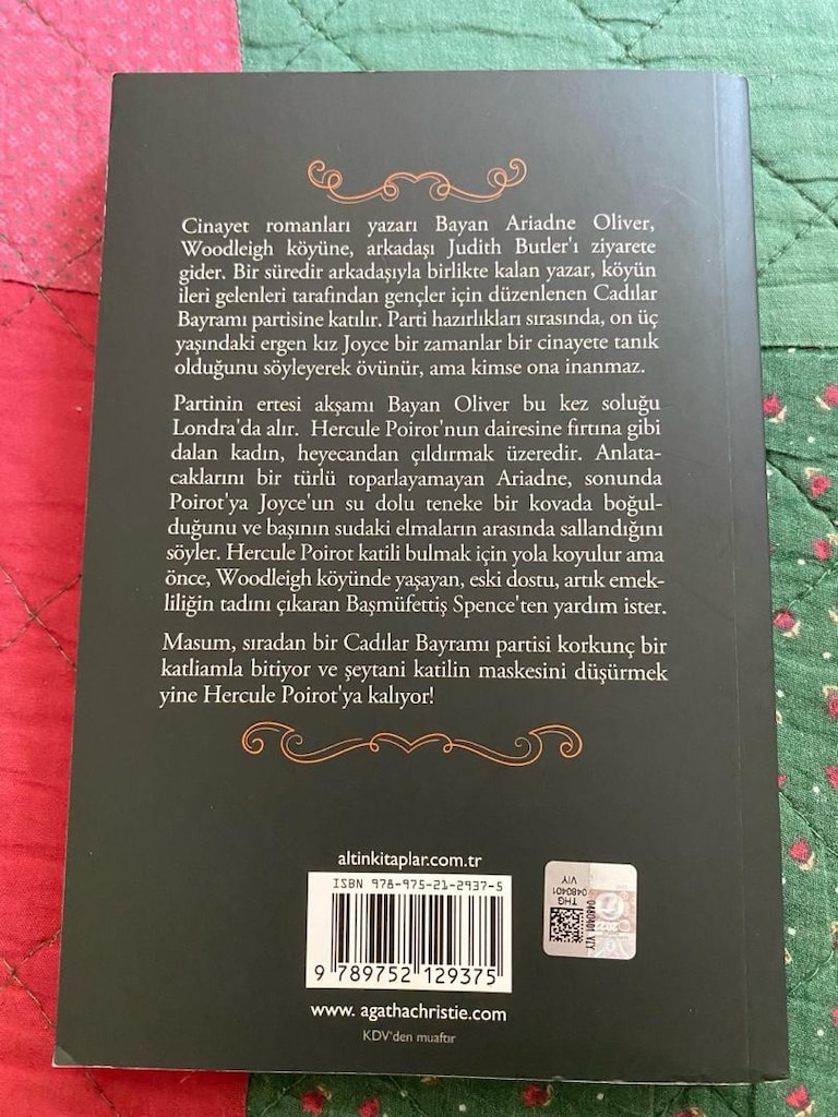 Cadılar Bayramı Cinayeti / Agatha Christie - 2