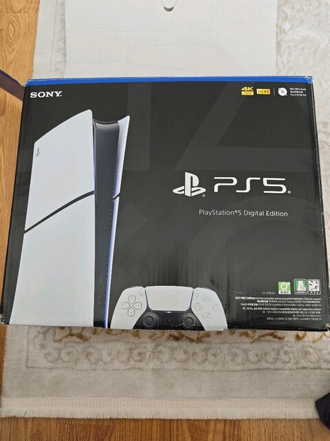 PS5 SLİM 1 TB sıfırdan farksız