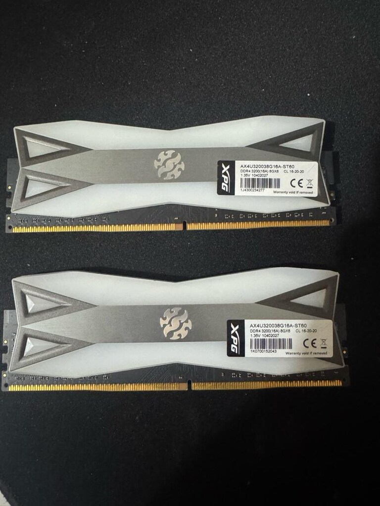 XPG 8+8 Gb DDR4 RAM - 2