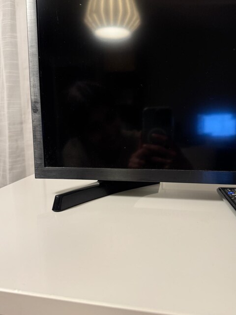Samsung UE40N5300 40" Smart TV (küçük LCD hasarı)