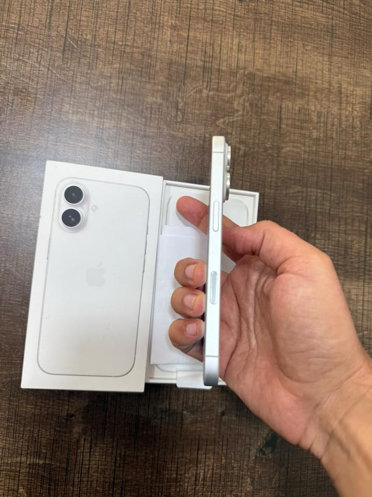 İPHONE 16 BEYAZ 128 GB - 14