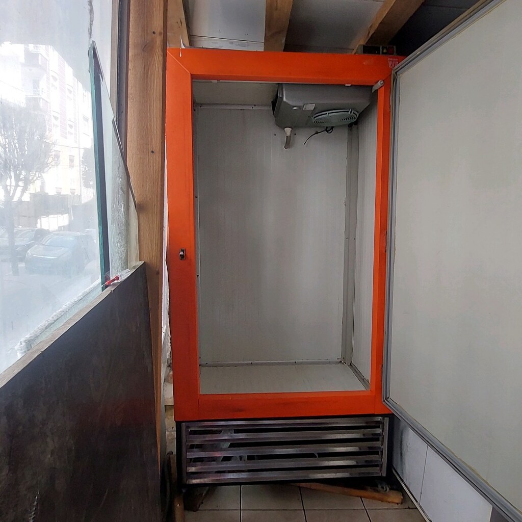 SOĞUK ODA DOLAP +4 tekerlekli - 2