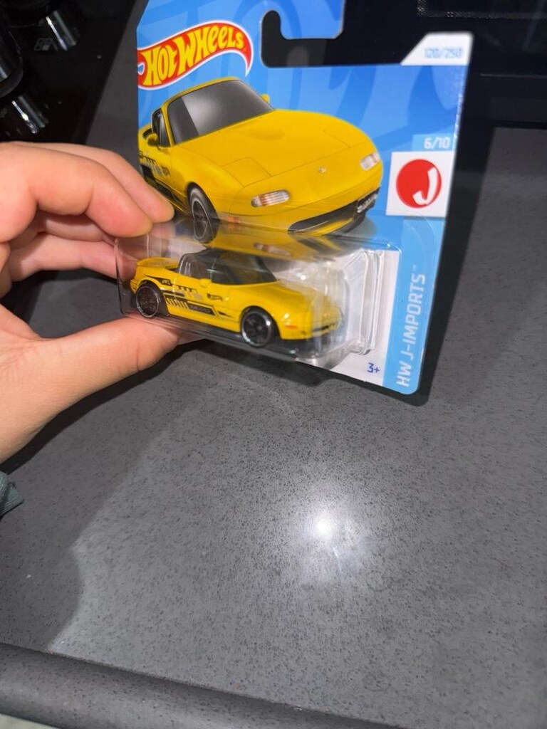Hot Wheels 91 Mazda MX-5 Mıata Regular araba - 3
