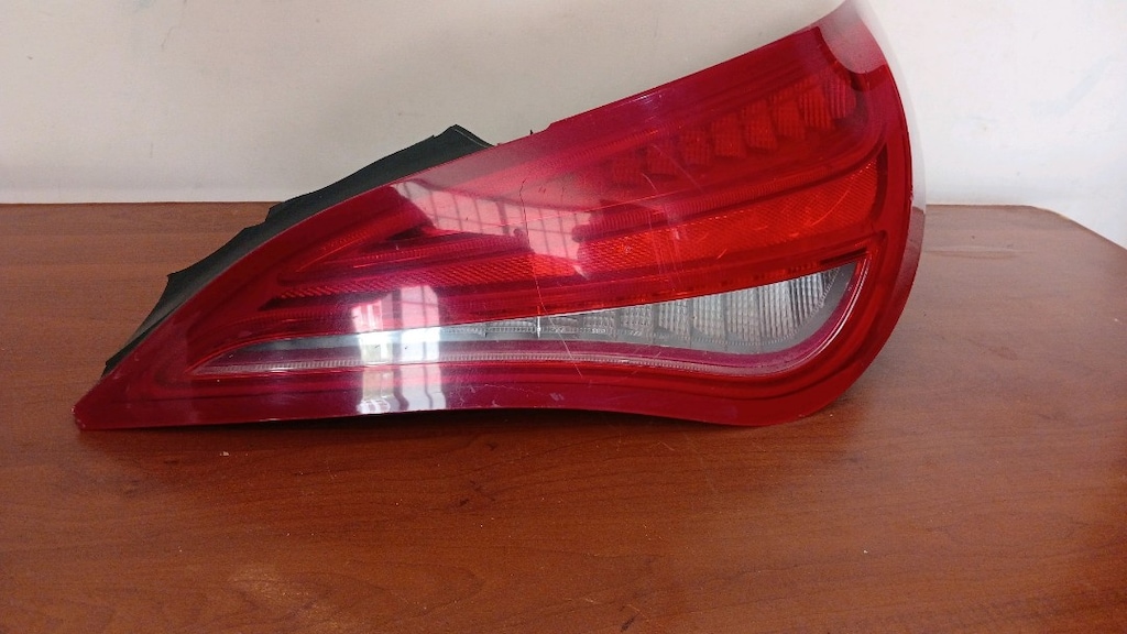 MERCEDES W117 LEDLİ SAĞ STOP ORJİNAL ÇIKMA KARGO OLUR - 2
