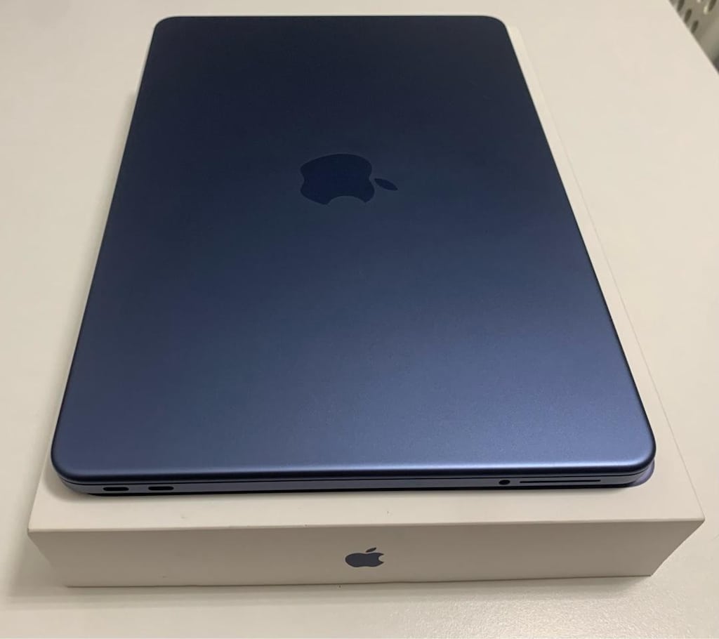 MACBOOK//NEO//APPLE//A18PRO - 2
