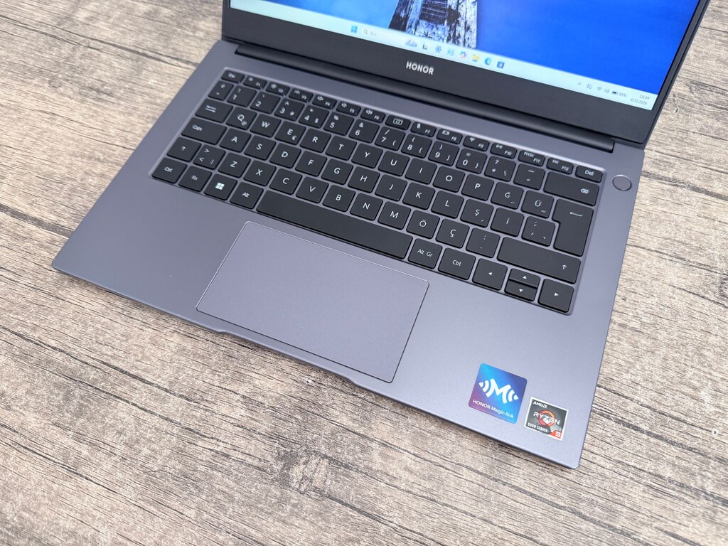 Kaçırma! Honor MagicBook 14 | Ryzen 5 5500U 512GB SSD FHD IPS - 6