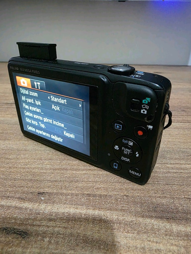 Canon PowerShot SX600 HS - 7
