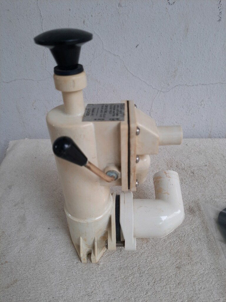 TEKNE TUVALET POMPASI GROCO ESKİLERDEN - 2