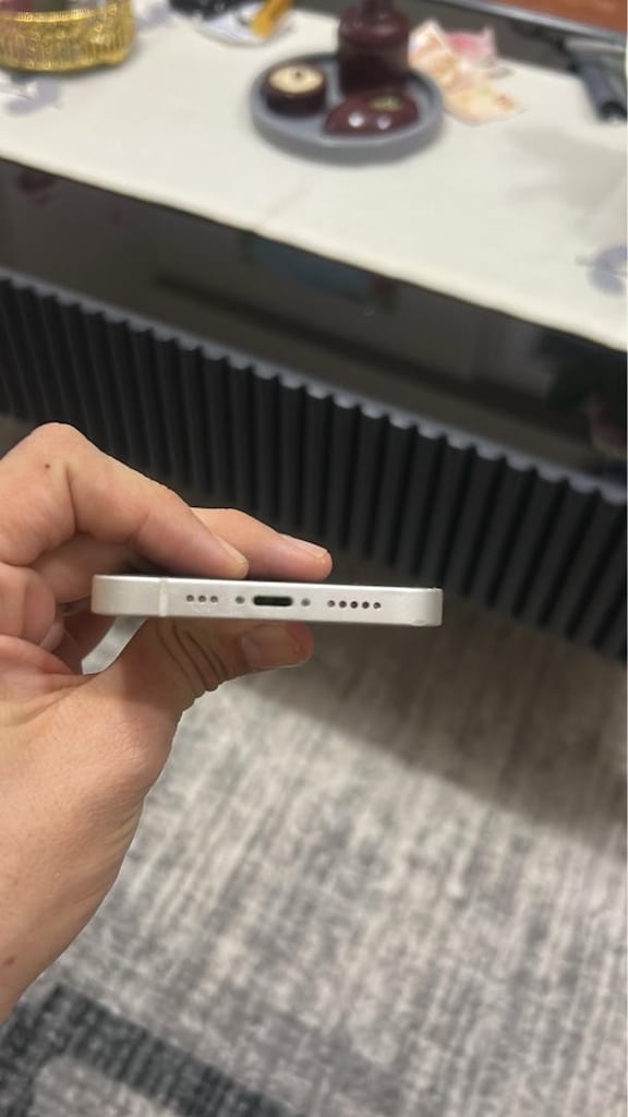 iPhone 13 128GB Beyaz Renk Ağustos 2027 ye Kadar Açık Yd - 4