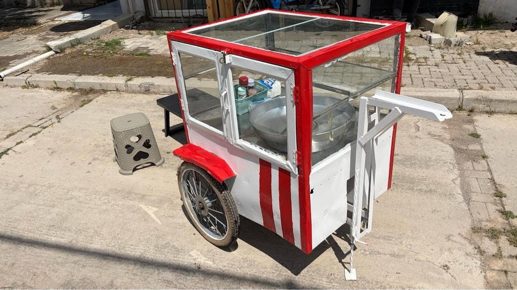 EKMEK TEKNESİ SATIŞTAA pilav mısır arabası