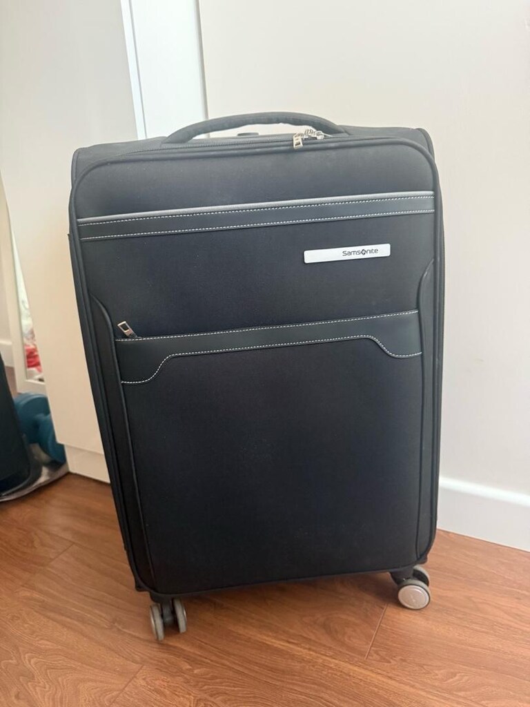 Samsonite valiz bavul sıfır gibi