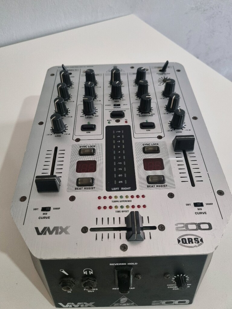 BEHRİNGER VMX 200 PRO MİKSER - 2