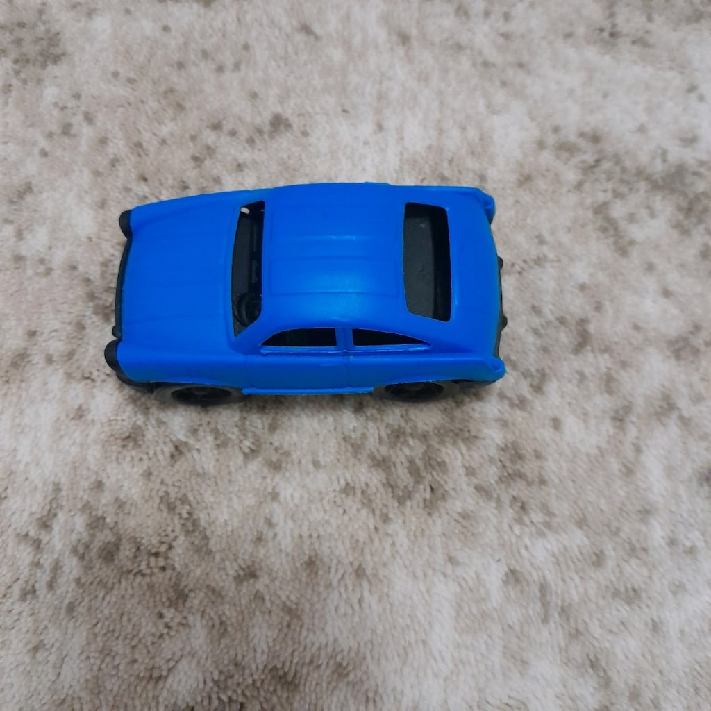 plastik mavi araba - 3