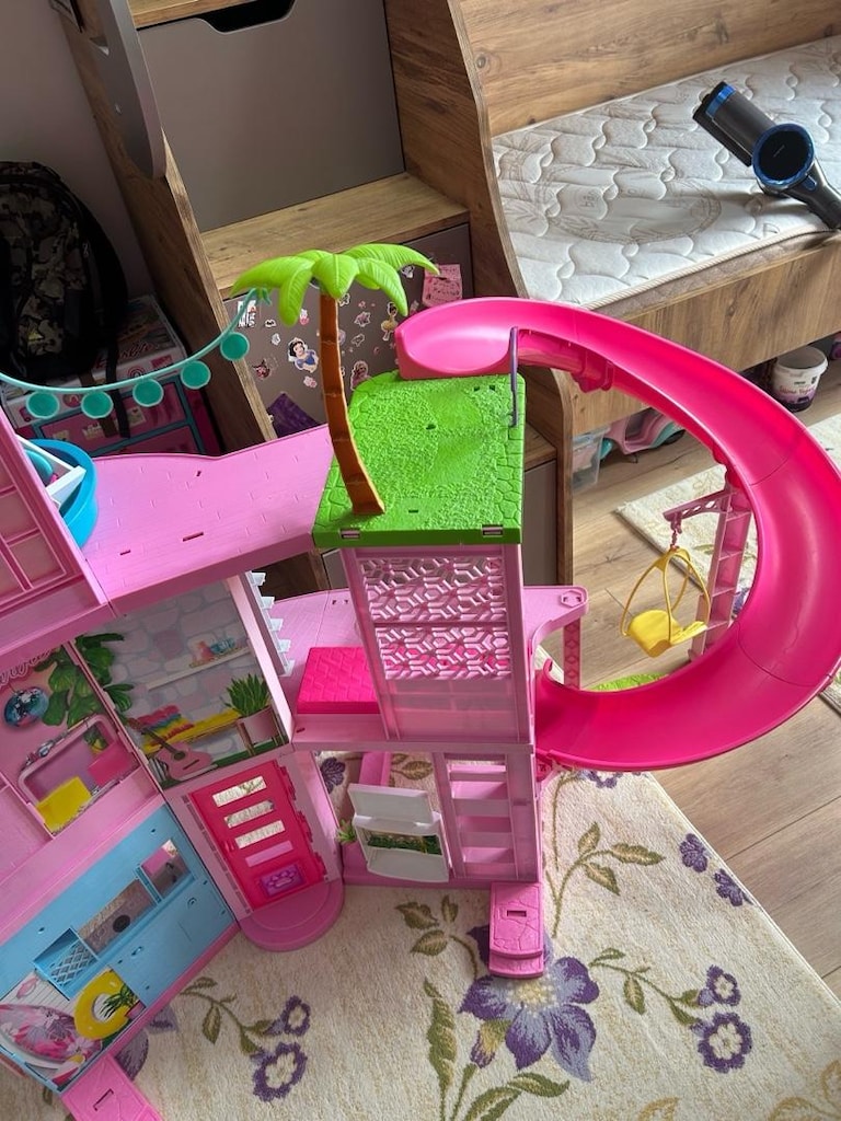 3 Katlı Barbie Rüya Evi