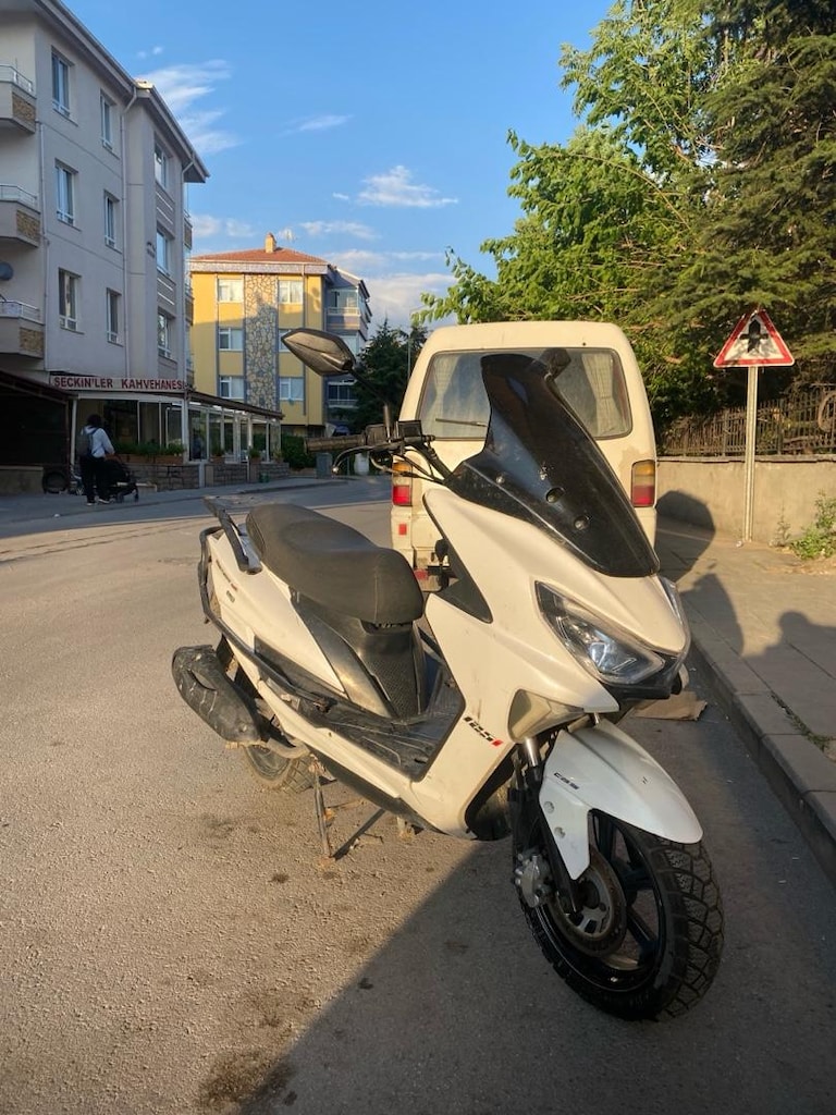 Newligh 125 PRO Scooter - 2