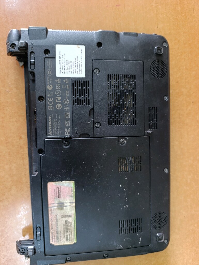 Lenovo IdeaPad S10-2 - 8