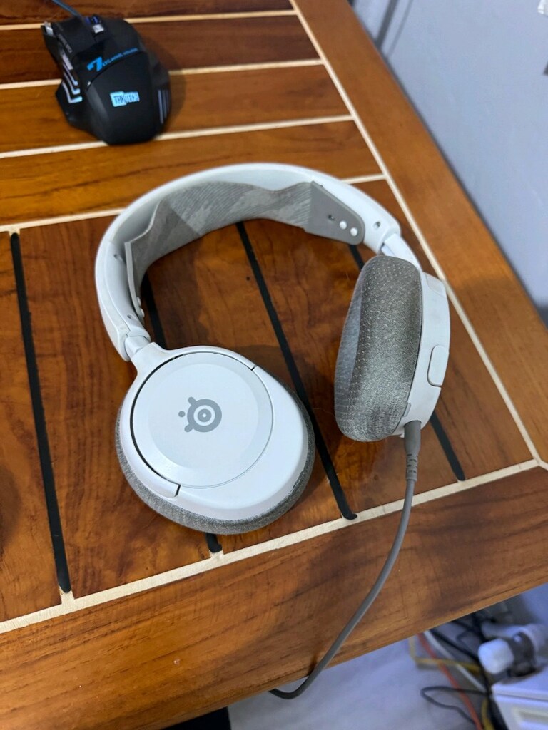 steelseries mikrofonlu kulaklık - 4