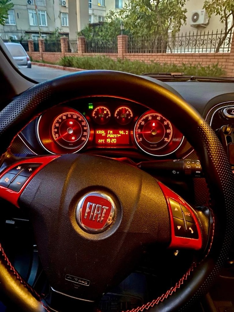 2012 model 1.4 makyajlı kasa Cam tavan Egzotik Kırmızı Punto - 11