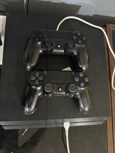 PS4