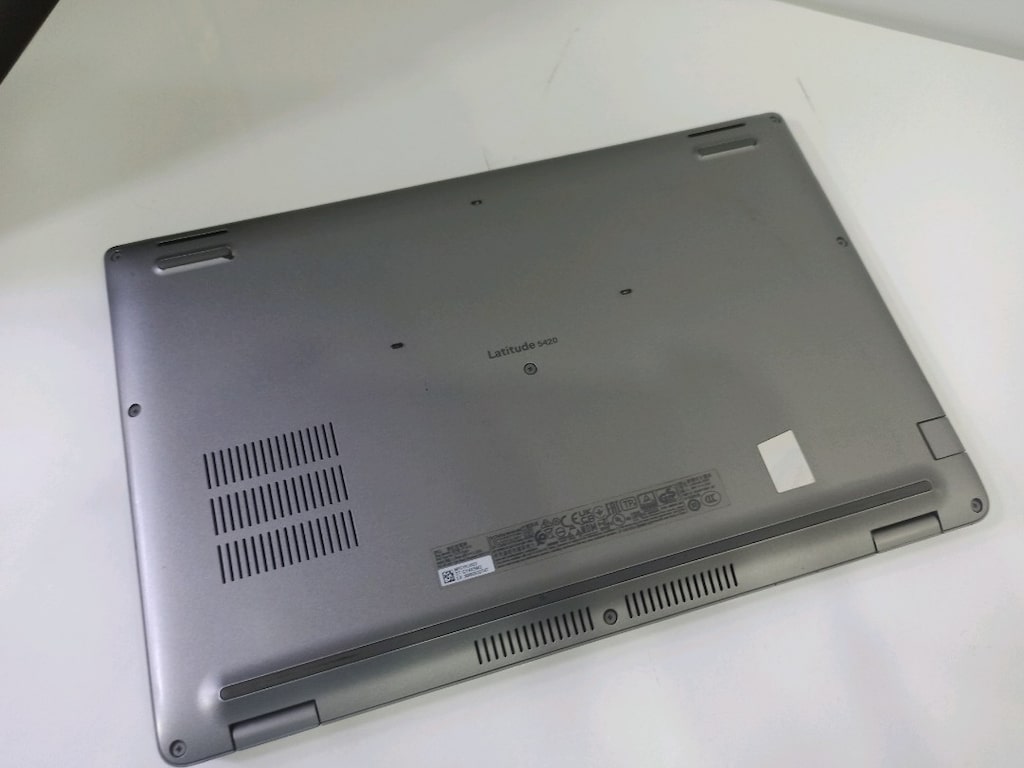 Dell Latitude 5420 i7 11 nesil 16 ram 256 SSD 14 inç full hd - 6