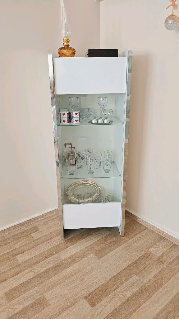 Tv Konsolu+vitrin - 6